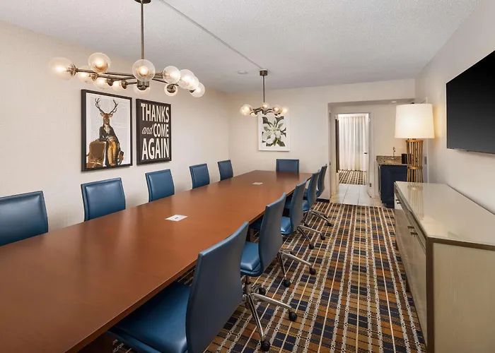 Embassy Suites By Hilton Atlanta Buckhead