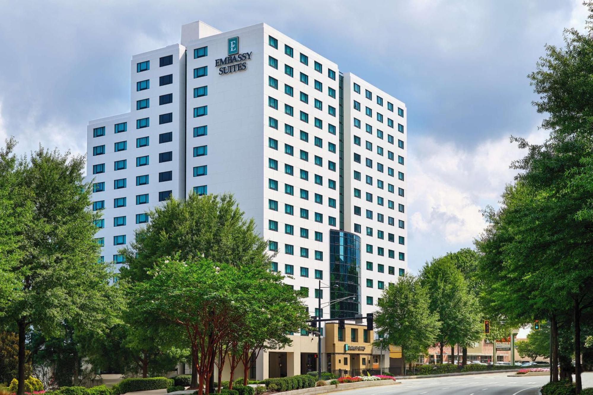 Hotel Embassy By Hilton Buckhead 3*