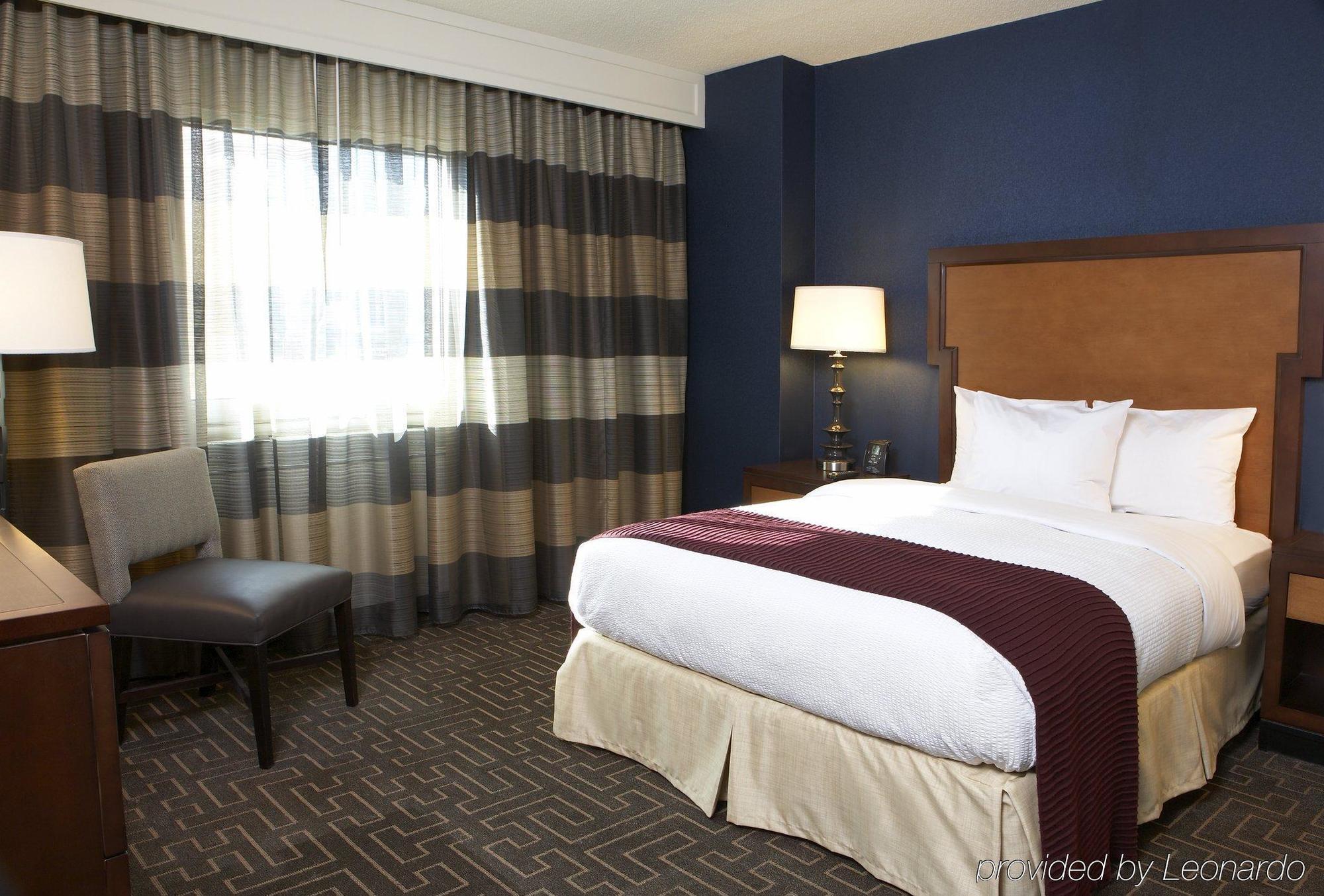 Embassy By Hilton Buckhead 3*