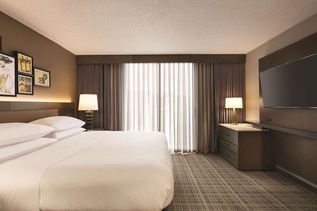 Hotel Embassy By Hilton Buckhead